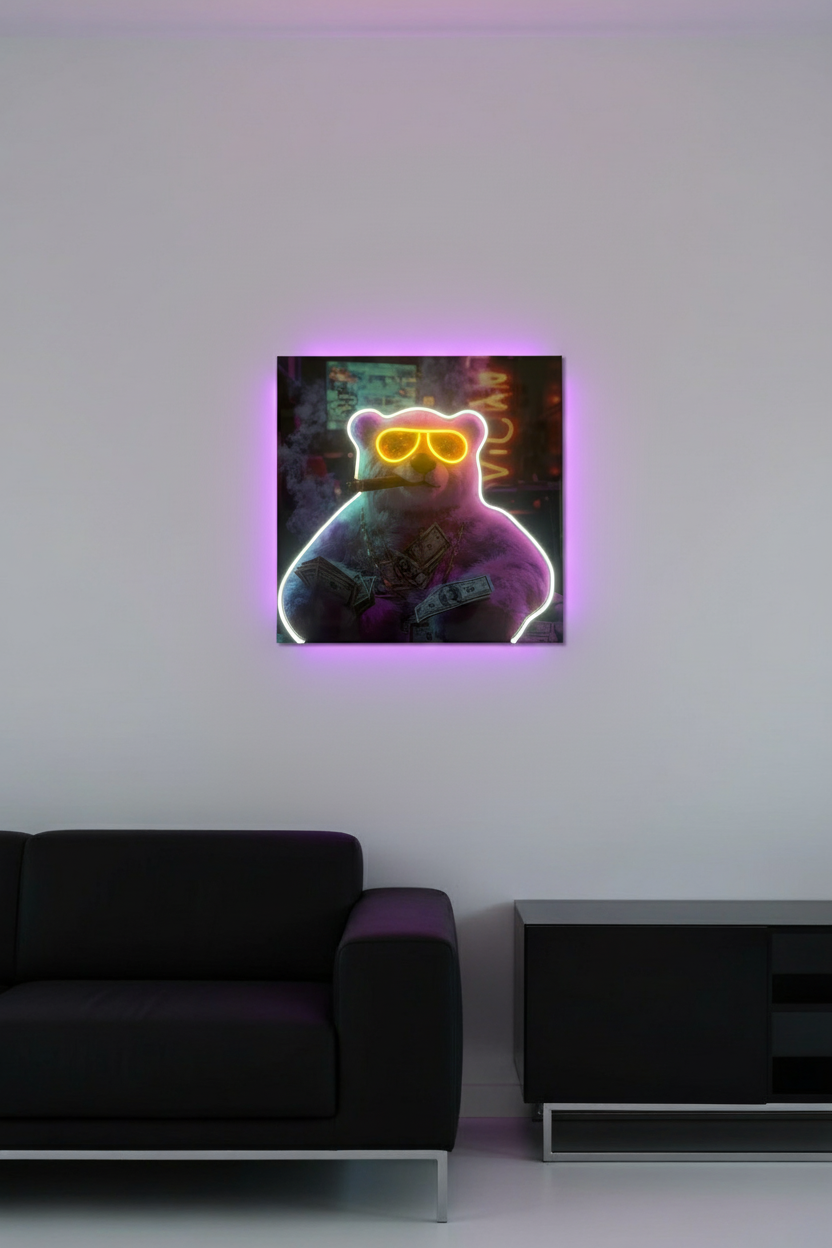 Miś z okularami i pieniędzmi